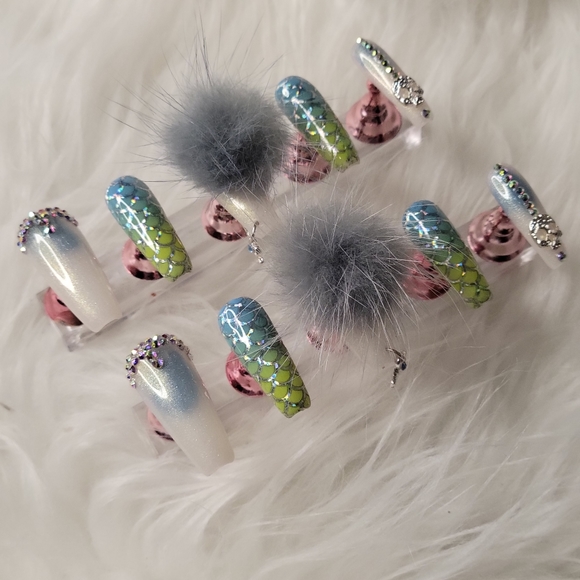 Press on nails - Picture 3 of 6